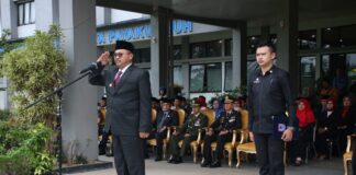 Upacara peringatan Hari Pahlawan di Halaman Balai Kota Payakumbuh, dihadiri oleh jajaran Forkopimda, ASN, mahasiswa, pelajar, dan organisasi masyarakat.