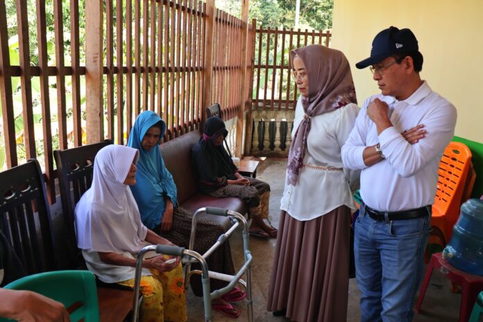 Kunjungan sosial Genre 84 Payakumbuh ke panti jompo Jasa Ibu di Situjuah Batua, Kabupaten Lima Puluh Kota, 29 Mei 2025