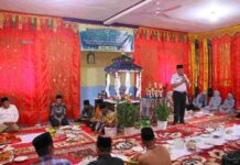 Wakil Wali Kota Payakumbuh Elzadaswarman memberikan sambutan pada acara Khatam Al-Qur’an di Surau Malayu, Padang Karambia.