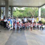 Wawako Payakumbuh Elzadaswarman melepas 29 anak peserta Pushbike Championship menuju ajang nasional di Padang