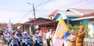 Wakil Wali Kota Payakumbuh melepas peserta Kirab Bangga Kencana dalam rangka Harganas ke-32