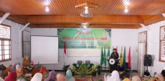 Wakil Wali Kota Payakumbuh Elzadaswarman memberikan sambutan dalam Resepsi Milad ke-108 ‘Aisyiyah di Gedung Gambir