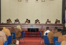 Wali Kota Payakumbuh bersama jajaran pimpinan daerah memimpin Rapat Koordinasi Pejabat Pemko Payakumbuh Tahun 2025 di Aula Ngalau Indah.