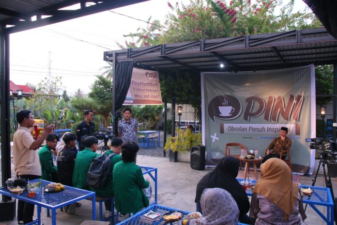 Zulmaeta Paparkan Visi Payakumbuh dalam Talkshow Inspiratif Talkshow Opini bersama Wali Kota Payakumbuh Zulmaeta di Sky Way Coffee, Kamis 17 Juli 2025