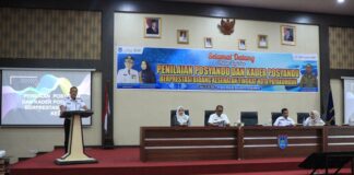 Wakil Wali Kota Payakumbuh Elzadaswarman memberikan sambutan saat membuka kegiatan Penilaian Posyandu dan Kader Posyandu Berprestasi Bidang Kesehatan Tingkat Kota Payakumbuh di Aula Ngalau, Rabu 23 Juli 2025.