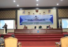 Wakil Wali Kota Payakumbuh Elzadaswarman memberikan sambutan pada kegiatan Penguatan Kapasitas HAM bagi ASN di Aula Ngalau Balai Kota Payakumbuh, Kamis (7/8/2025).