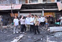 Gubernur Sumatera Barat Mahyeldi bersama Pemko meninjau lokasi kebakaran Pasar Payakumbuh yang hangus terbakar.