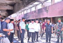 Pemko Padang dan Baznas Salurkan Bantuan penanganan dampak kebakaran Pasar Payakumbuh Pemko Padang serahkan bantuan Rp182 juta dan tinjau lokasi kebakaran Pasar Payakumbuh bersama Pemko Payakumbuh.