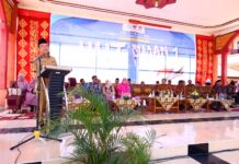 Wali Kota Payakumbuh Zulmaeta memberikan sambutan pada perayaan HUT ke-70 SMAN 1 PayakumbuhWali Kota Payakumbuh Zulmaeta memberikan sambutan pada perayaan HUT ke-70 SMAN 1 Payakumbuh.