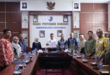 Payakumbuh Teken Kerja Sama Nasional untuk Optimalkan Pemungutan Pajak Daerah Wali Kota Payakumbuh menandatangani Perjanjian Kerja Sama Optimalisasi Pemanfaatan Data dan Informasi Perpajakan di Ruang Randang Balai Kota Payakumbuh bersama jajaran pemerintah daerah.