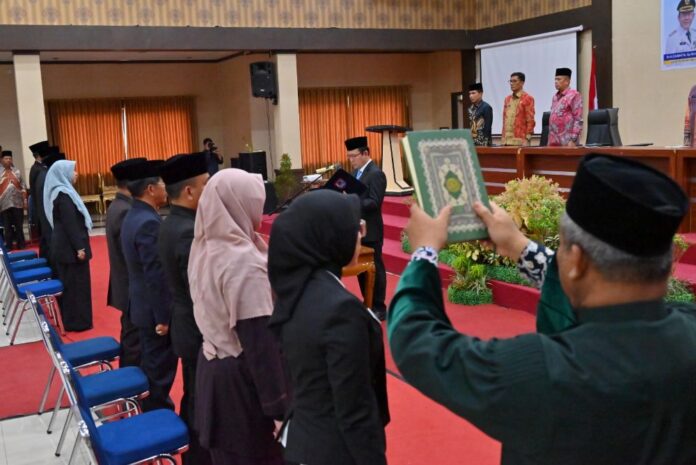 Pelantikan Pejabat Tinggi Pratama di Lingkungan Pemerintah Kota Payakumbuh Wali Kota Payakumbuh melantik sembilan pejabat tinggi pratama di Aula Ngalau Indah Balai Kota Payakumbuh.