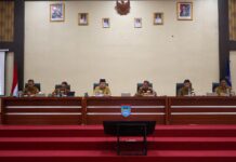 Wali Kota Payakumbuh Zulmaeta memimpin rapat koordinasi bersama jajaran pimpinan perangkat daerah di Aula Ngalau Indah Balai Kota Payakumbuh.