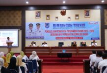 Wali Kota Payakumbuh Zulmaeta membuka Bimbingan Teknis Pengelolaan Risiko Pemerintah Daerah Tahun 2025–2029 di Aula Ngalau Indah Balai Kota Payakumbuh.