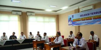 Peserta mengikuti tahapan seleksi terbuka Jabatan Inspektur Daerah Kota Payakumbuh di Aula BKPSDM.