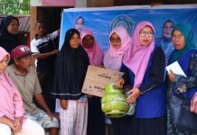 GOW Payakumbuh Hadirkan Bantuan bagi 250 KK Terdampak Banjir dan Galodo Ketua GOW Kota Payakumbuh menyerahkan bantuan logistik kepada warga terdampak banjir dan galodo.