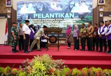 Wali Kota Zulmaeta Lantik Tim Pembina Posyandu, PKK, dan P2TP2A Payakumbuh