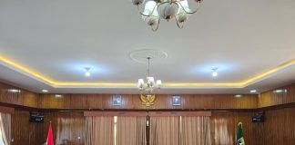 Wali Kota Payakumbuh Zulmaeta mengikuti rapat koordinasi persiapan angkutan Lebaran bersama kepala daerah se-Sumbar di Istana Bung Hatta, Bukittinggi.