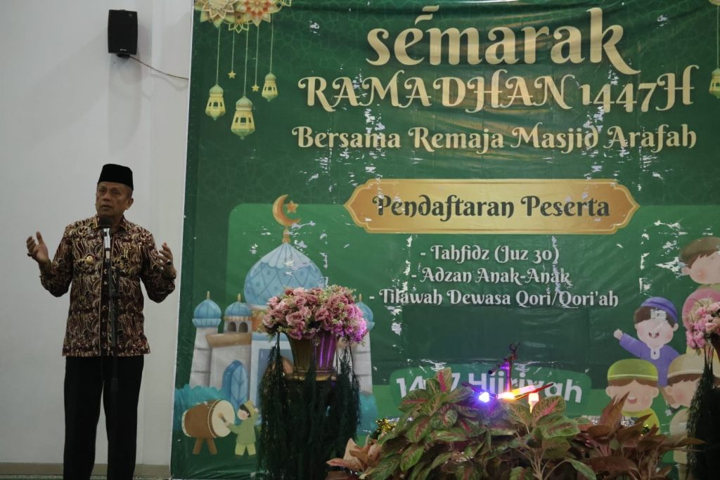 Wakil Wali Kota Payakumbuh Elzadaswarman menyampaikan sambutan pada pembukaan Semarak Ramadhan 1447H di Masjid Arafah Sungai Pinago