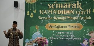 Wakil Wali Kota Payakumbuh Elzadaswarman menyampaikan sambutan pada pembukaan Semarak Ramadhan 1447H di Masjid Arafah Sungai Pinago